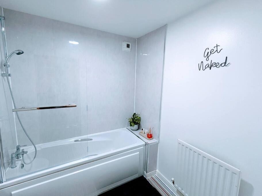 City Centre Comfort Northampton Apartamento Exterior foto