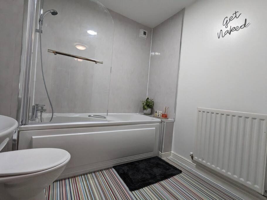 City Centre Comfort Northampton Apartamento Exterior foto
