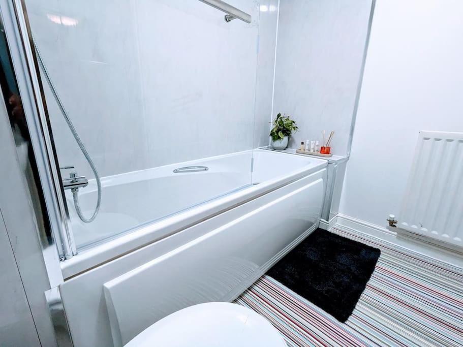 City Centre Comfort Northampton Apartamento Exterior foto